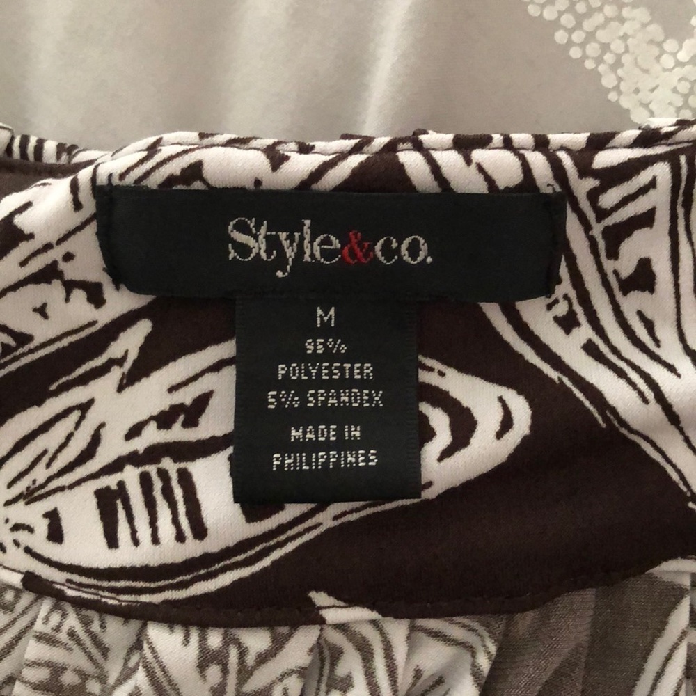 blouse - Picture 3 of 3